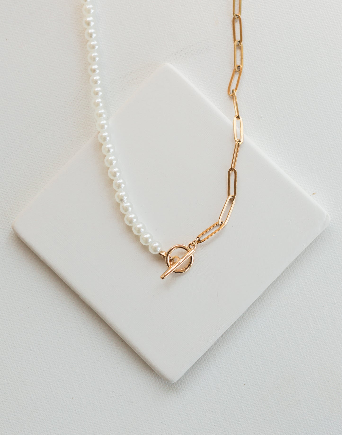 Natalie Pearl Necklace